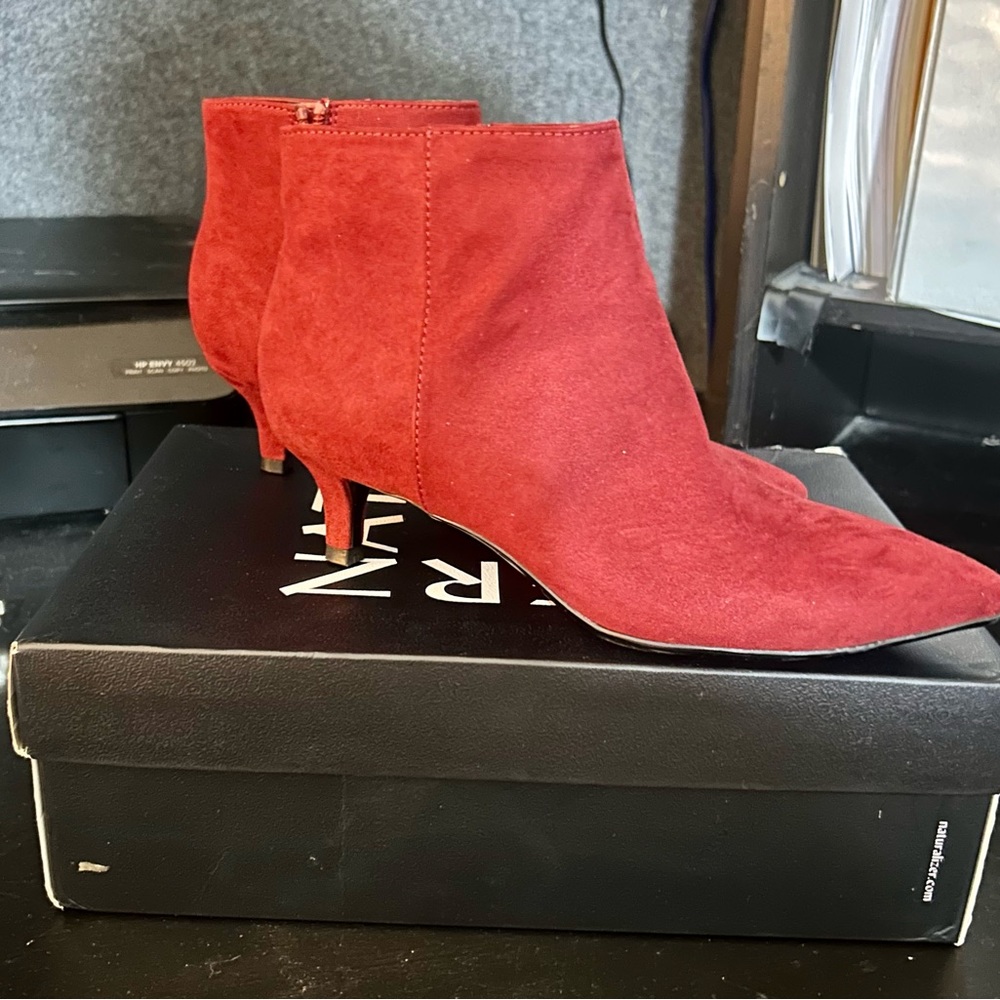 New in box women’s suede booties size 5.5